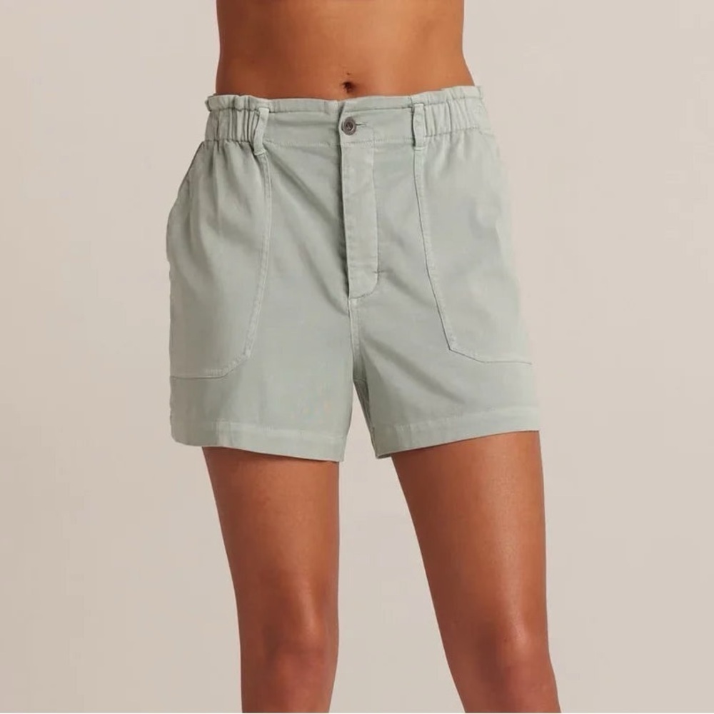 Bella Dahl Callie Ruffle Shorts in Green - Picture 2 of 8